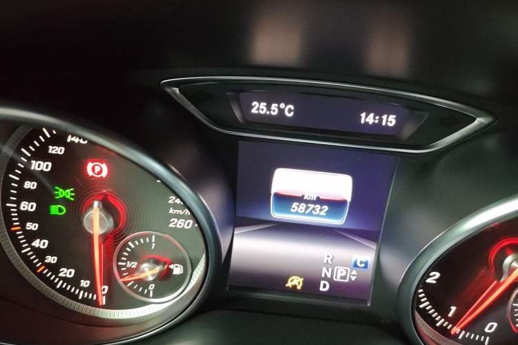 Used Mercedes-Benz GLA 2017 GLA 200 Sport Edition Instrument Cluster