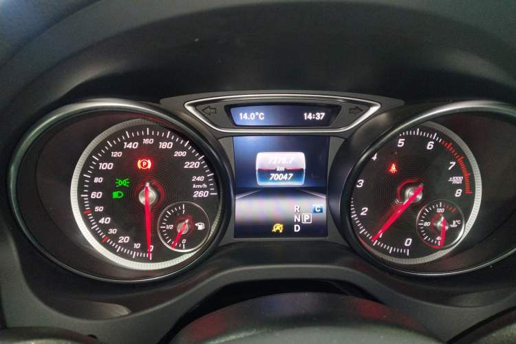 Used Mercedes-Benz GLA 2017 GLA 200 Fashion Model Instrument Cluster