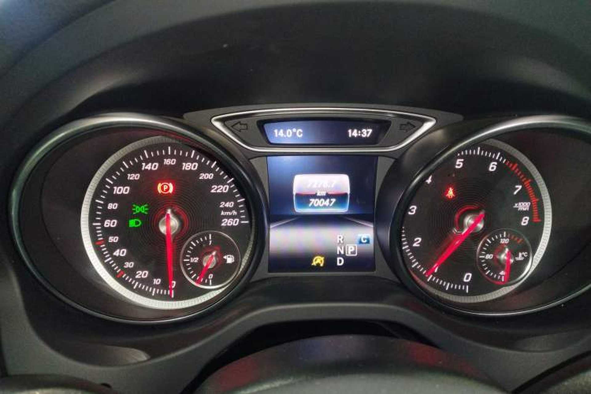 Used Mercedes-Benz GLA 2017 GLA 200 Fashion Model Instrument Cluster