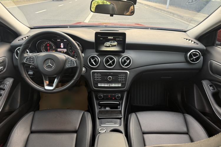 Used Mercedes-Benz GLA 2017 GLA 200 Fashion Model Instrument Cluster