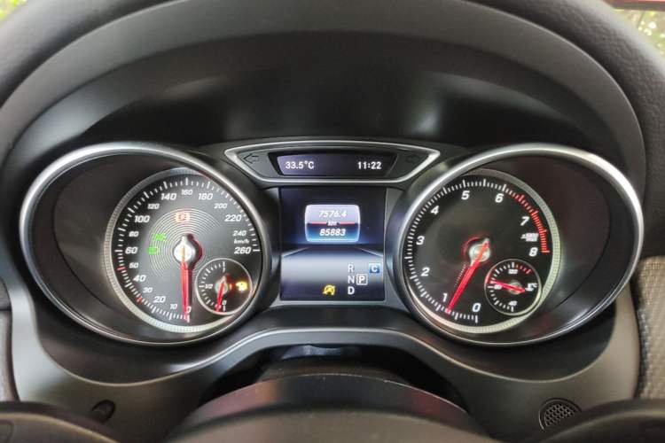 Used Mercedes-Benz GLA 2017 GLA 200 Fashion Model Instrument Cluster