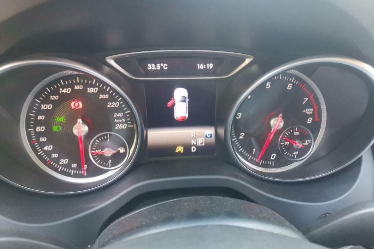 Used Mercedes-Benz GLA 2017 GLA 200 Sport Edition Instrument Cluster