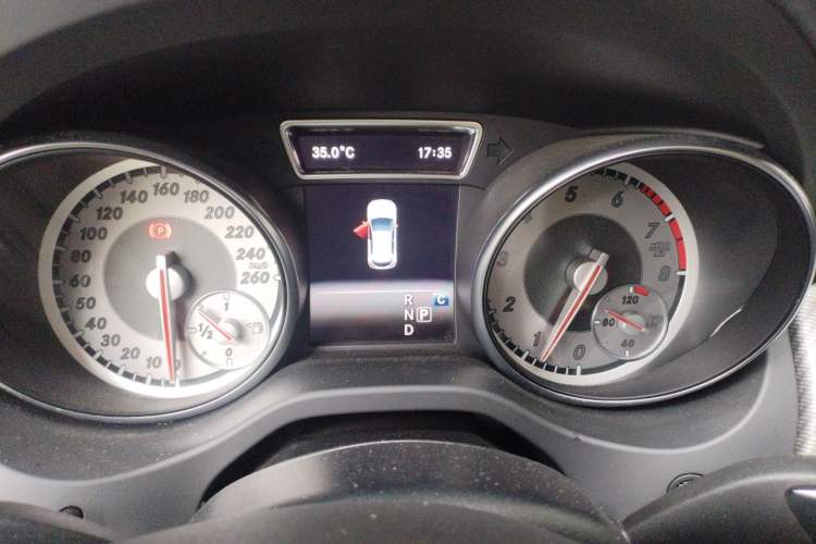 Used Mercedes-Benz GLA 2017 GLA 200 Sport Edition Instrument Cluster