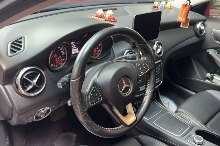 Used Mercedes-Benz GLA 2017 GLA 200 Sport Edition Instrument Cluster
