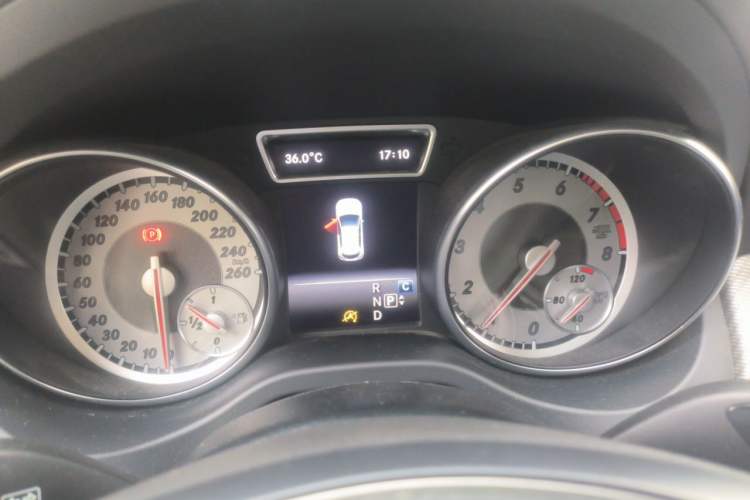 Used Mercedes-Benz GLA 2017 GLA 200 Sport Edition Instrument Cluster