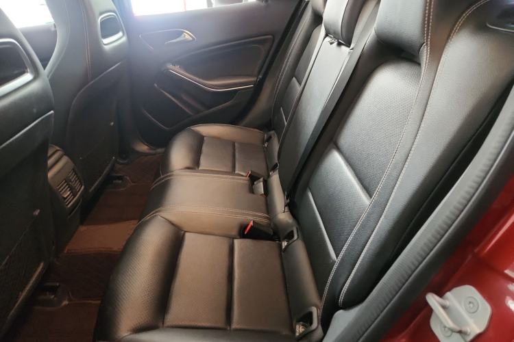 Used Mercedes-Benz GLA 2017 GLA 200 Sport Edition Interior 4