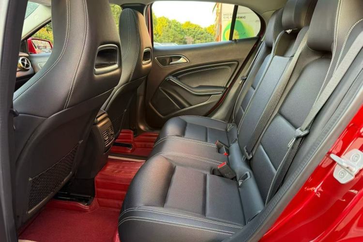 Used Mercedes-Benz GLA 2017 GLA 200 Fashion Model Interior 4