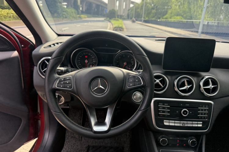 Used Mercedes-Benz GLA 2017 GLA 200 Fashion Model Interior 5
