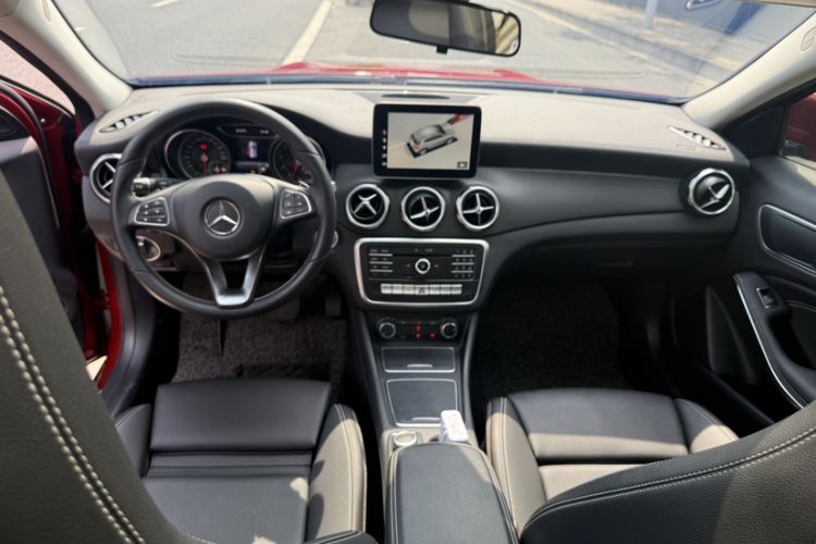Used Mercedes-Benz GLA 2017 GLA 200 Fashion Model Interior 8