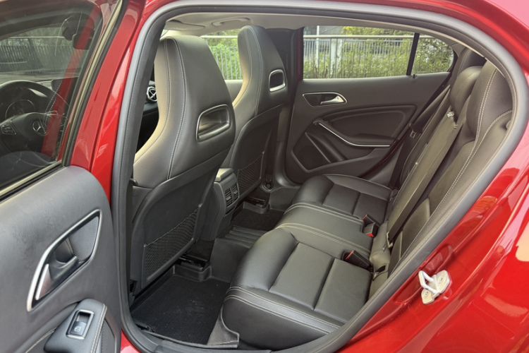 Used Mercedes-Benz GLA 2017 GLA 200 Fashion Model Interior 8