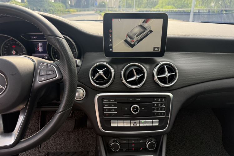 Used Mercedes-Benz GLA 2017 GLA 200 Fashion Model Interior 9