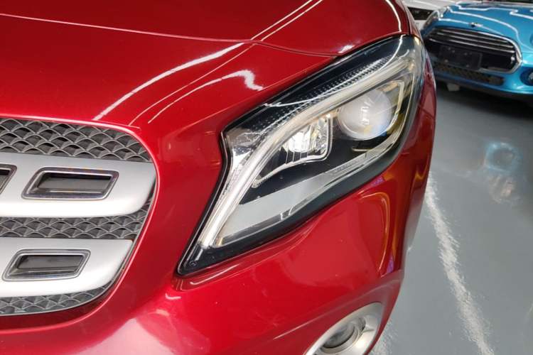 Used Mercedes-Benz GLA 2017 GLA 220 4MATIC Fashion Model Left Front Headlight