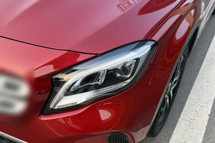 Used Mercedes-Benz GLA 2017 GLA 200 Fashion Model Left Front Headlight