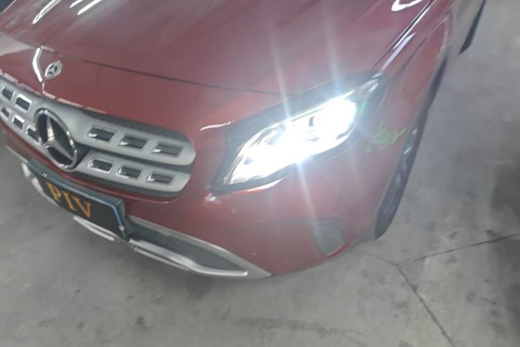 Used Mercedes-Benz GLA 2017 GLA 200 Fashion Model Left Front Headlight