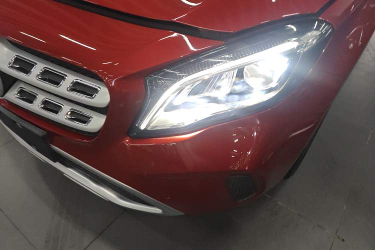 Used Mercedes-Benz GLA 2017 GLA 200 Fashion Model Left Front Headlight