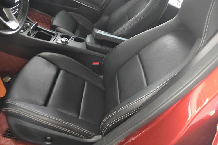 Used Mercedes-Benz GLA 2017 GLA 200 Fashion Model Left Front Seat
