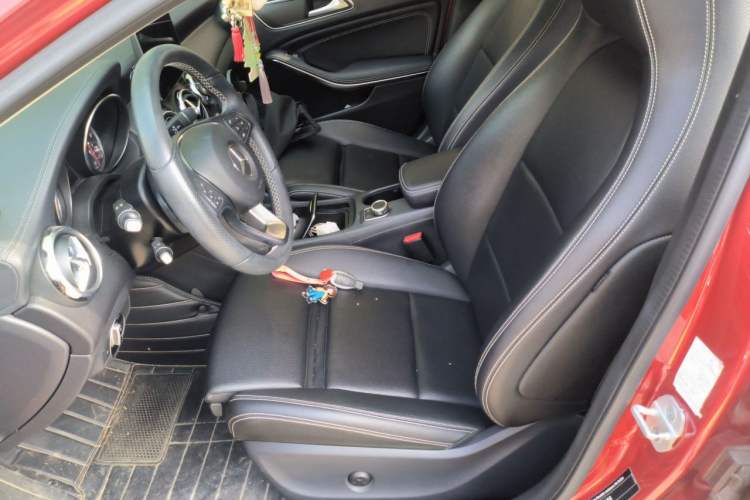 Used Mercedes-Benz GLA 2017 GLA 200 Fashion Model Left Front Seat