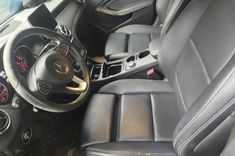 Used Mercedes-Benz GLA 2017 GLA 200 Sport Edition Left Front Seat