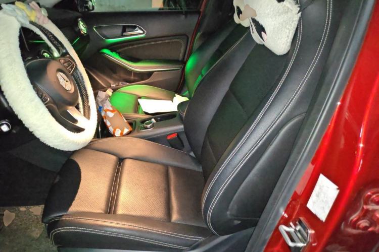 Used Mercedes-Benz GLA 2017 GLA 200 Fashion Model Left Front Seat