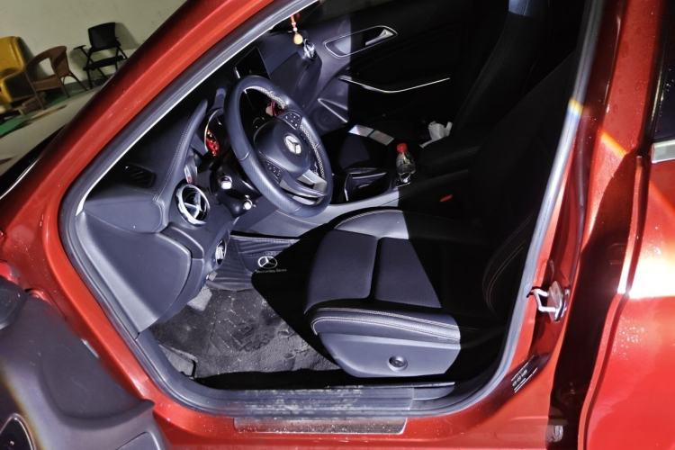 Used Mercedes-Benz GLA 2017 GLA 200 Fashion Model Left Front Seat