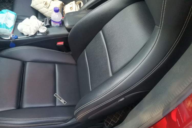 Used Mercedes-Benz GLA 2017 GLA 200 Sport Edition Left Front Seat