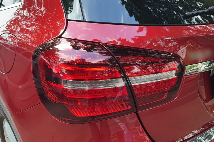 Used Mercedes-Benz GLA 2017 GLA 200 Sport Edition Left Front Seat