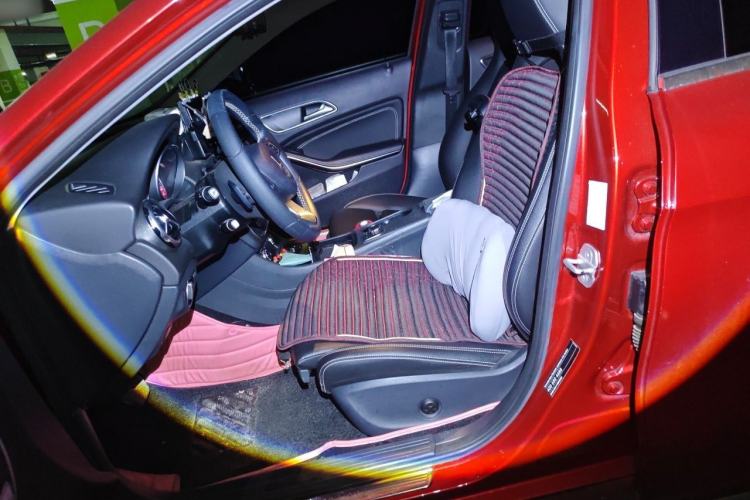 Used Mercedes-Benz GLA 2017 GLA 200 Sport Edition Left Front Seat