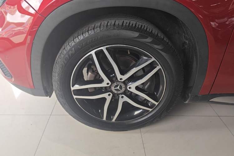 Used Mercedes-Benz GLA 2017 GLA 200 Fashion Model Left Front Wheel Hub