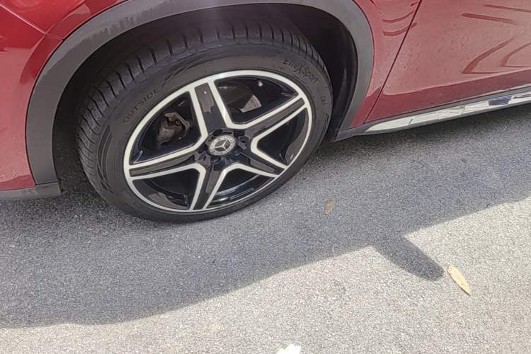 Used Mercedes-Benz GLA 2017 GLA 200 Fashion Model Left Front Wheel Hub