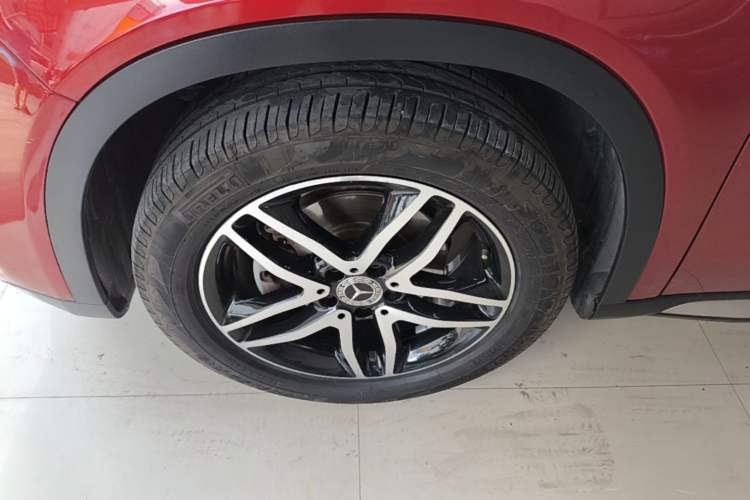 Used Mercedes-Benz GLA 2017 GLA 200 Fashion Model Left Front Wheel Hub