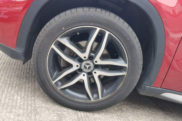 Used Mercedes-Benz GLA 2017 GLA 200 Fashion Model Left Front Wheel Hub