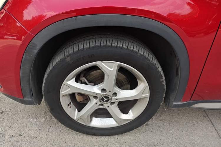 Used Mercedes-Benz GLA 2017 GLA 200 Sport Edition Left Front Wheel Hub