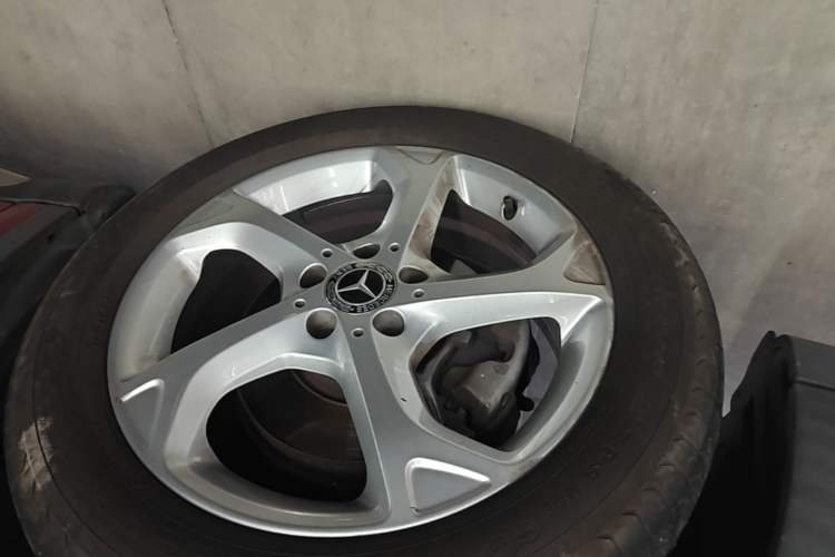 Used Mercedes-Benz GLA 2017 GLA 200 Sport Edition Left Front Wheel Hub