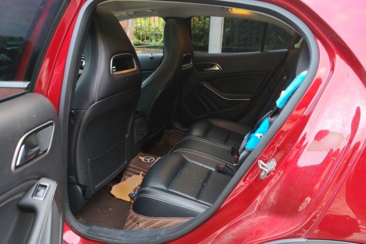 Used Mercedes-Benz GLA 2017 GLA 200 Sport Edition Left Rear Seat
