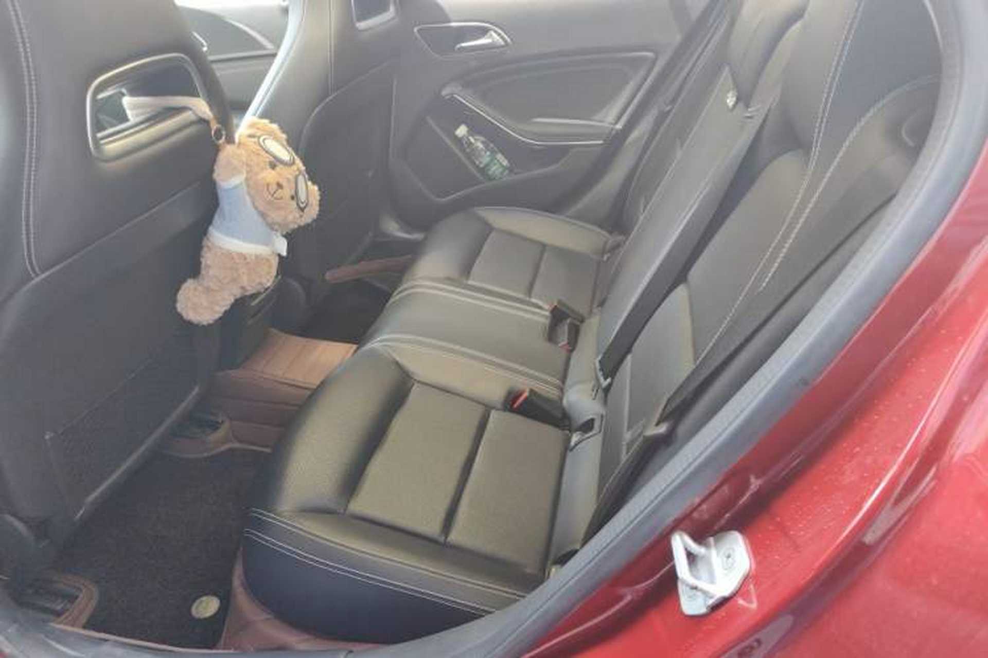 Used Mercedes-Benz GLA 2017 GLA 200 Fashion Model Left Rear Seat