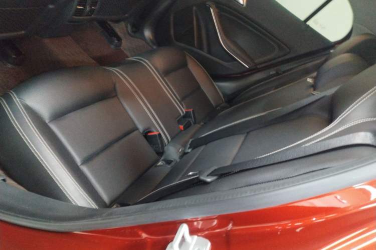Used Mercedes-Benz GLA 2017 GLA 200 Fashion Model Left Rear Seat