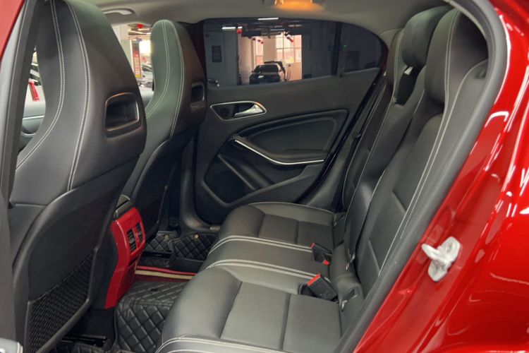 Used Mercedes-Benz GLA 2017 GLA 200 Sport Edition Left Rear Seat