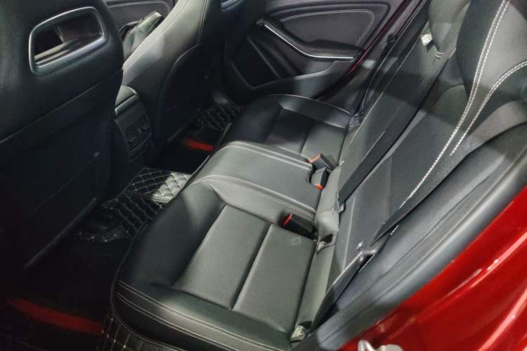 Used Mercedes-Benz GLA 2017 GLA 200 Sport Edition Left Rear Seat