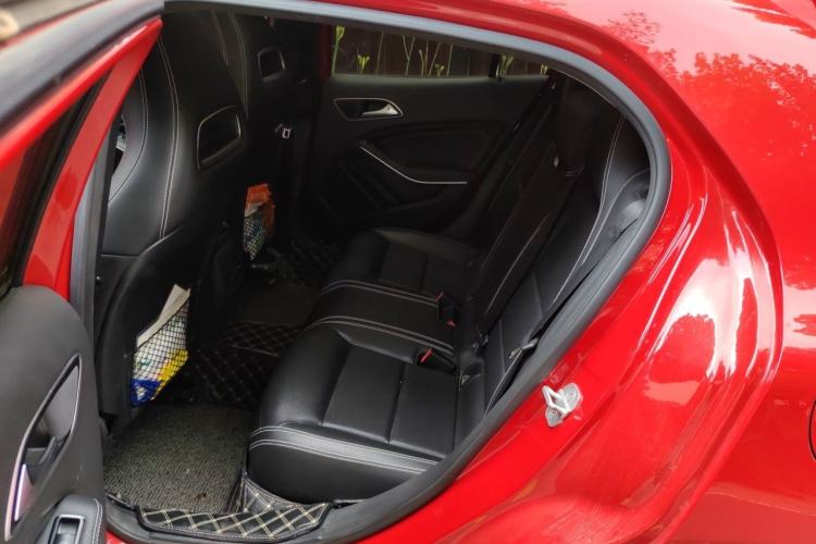 Used Mercedes-Benz GLA 2017 GLA 200 Sport Edition Left Rear Seat