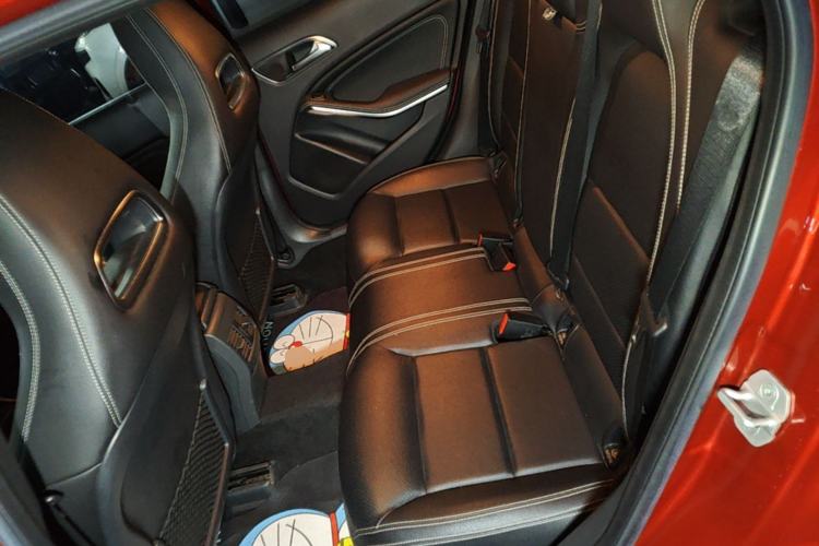 Used Mercedes-Benz GLA 2017 GLA 200 Sport Edition Left Rear Seat