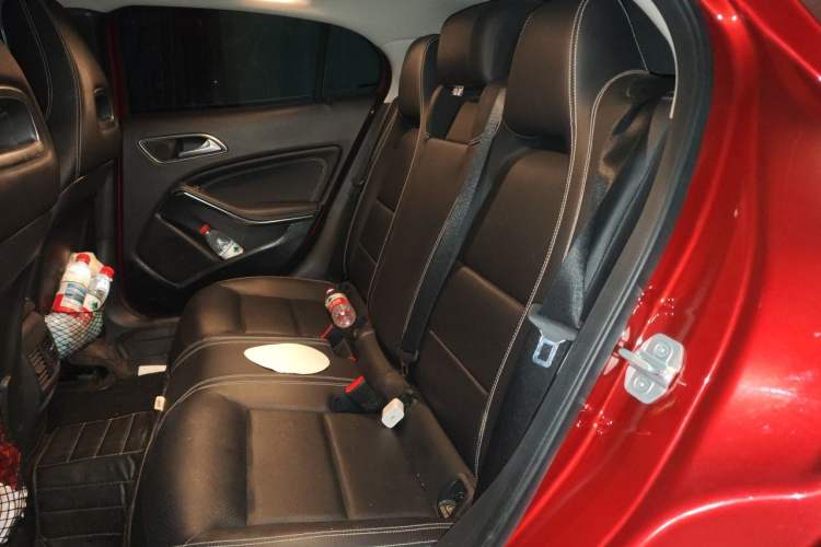 Used Mercedes-Benz GLA 2017 GLA 200 Sport Edition Left Rear Seat