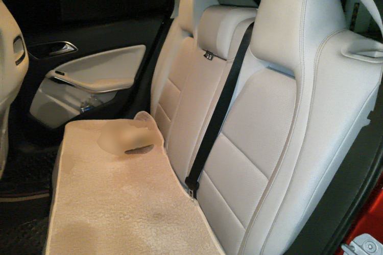 Used Mercedes-Benz GLA 2017 GLA 220 4MATIC Fashion Model Left Rear Seat