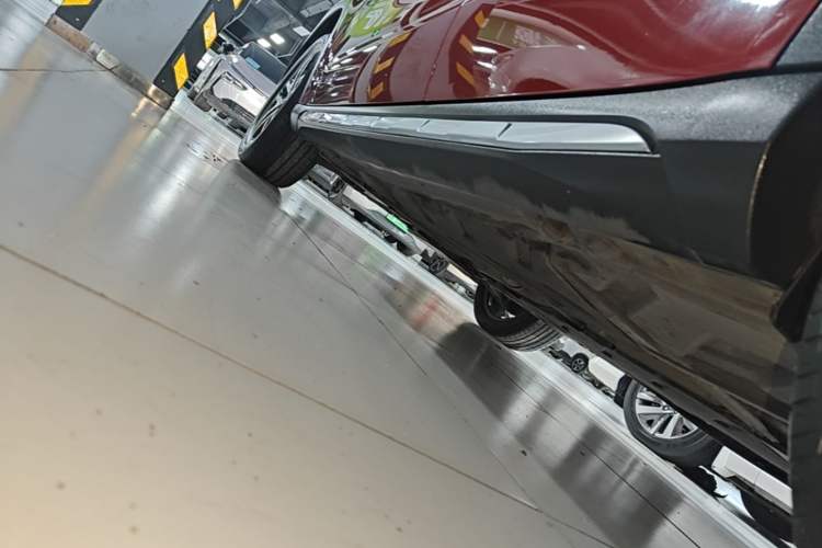 Used Mercedes-Benz GLA 2017 GLA 200 Fashion Model Left Side Sill