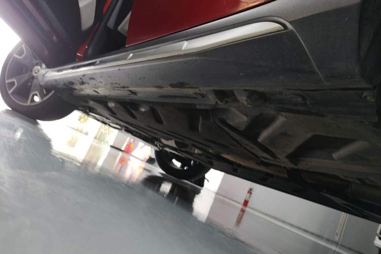 Used Mercedes-Benz GLA 2017 GLA 220 4MATIC Fashion Model Left Side Sill