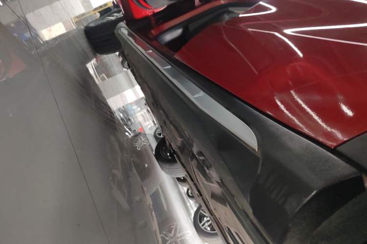 Used Mercedes-Benz GLA 2017 GLA 200 Fashion Model Left Side Sill