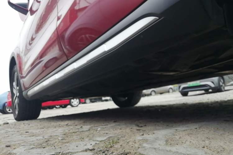 Used Mercedes-Benz GLA 2017 GLA 200 Fashion Model Left Side Sill