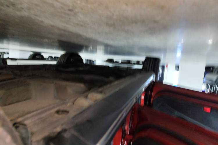 Used Mercedes-Benz GLA 2017 GLA 220 4MATIC Fashion Model Left Side Sill