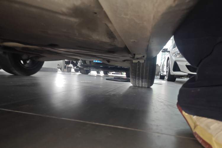 Used Mercedes-Benz GLA 2017 GLA 200 Fashion Model Left Side Sill