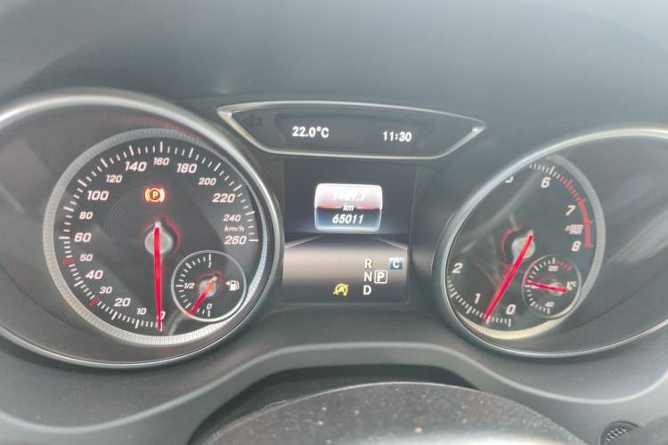Used Mercedes-Benz GLA 2017 GLA 200 Fashion Model Odometer Close Up