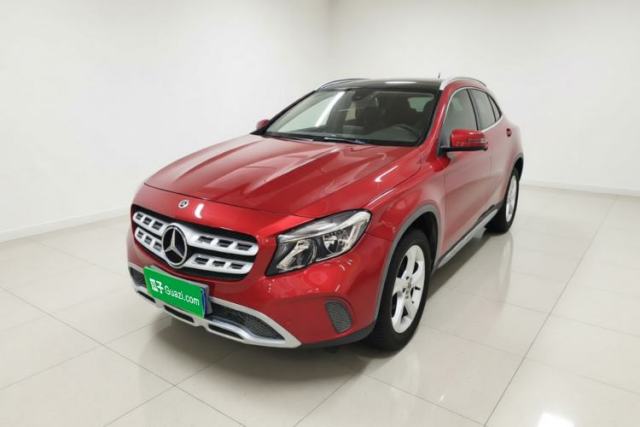 Ojetý Mercedes-Benz GLA 2017 GLA 200 Sport Edition